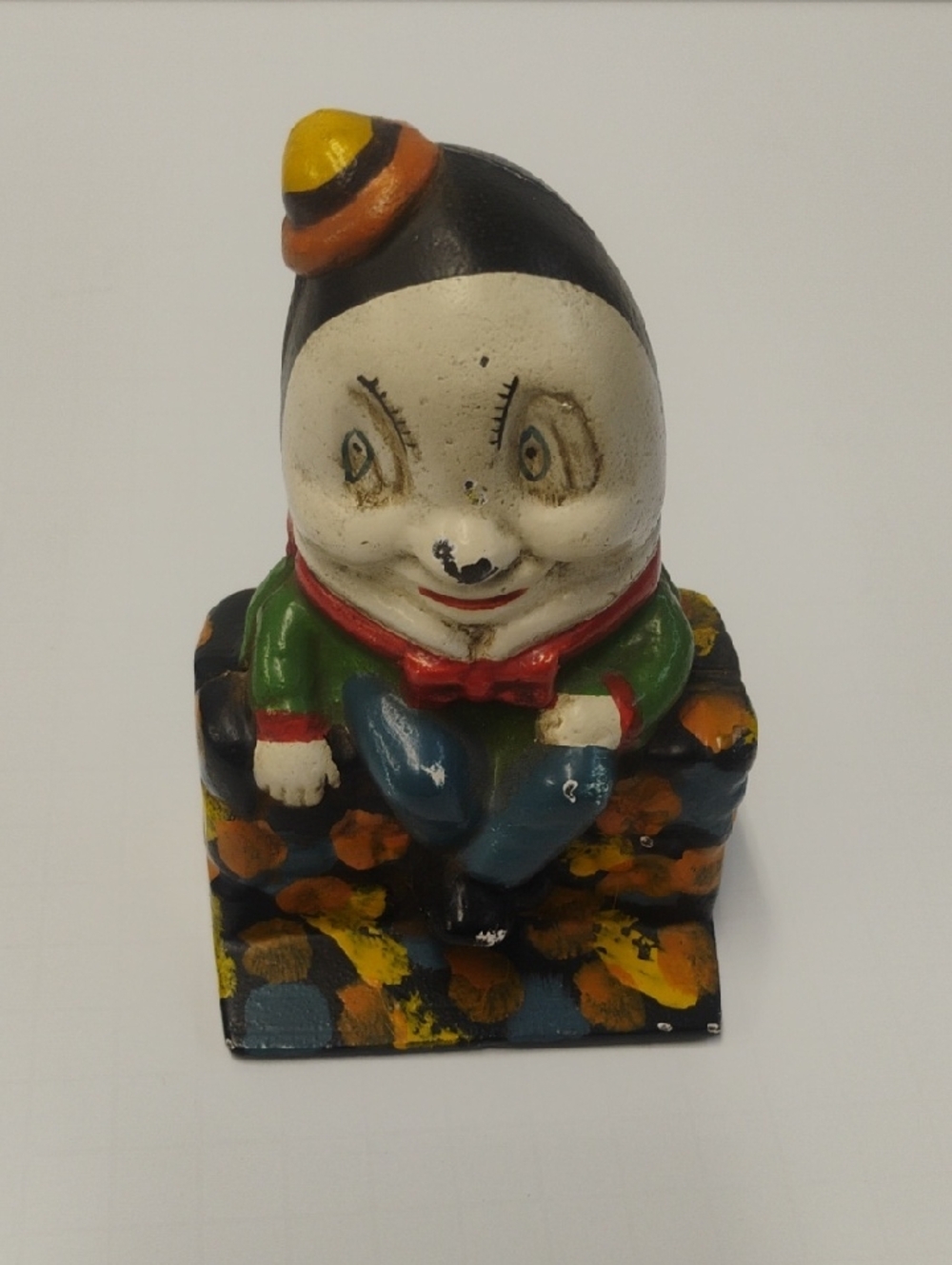 Vintage Cast iron Humpty Dumpty Bank